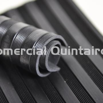 GOMA ESTRIBERA RAYADA PAVIMENTOS NEGRA - Imagen 1